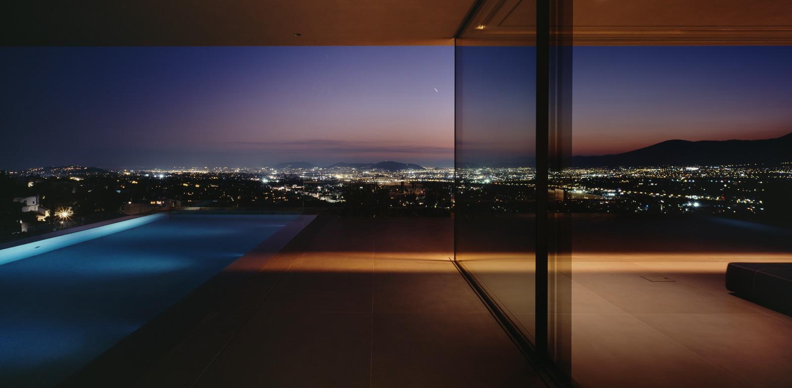 Εμβληματικό σπίτι με θέα την Αθήνα από την MplusM
