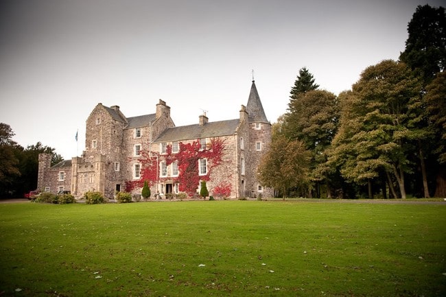 Κινέζοι αγόρασαν το Fernie Castle Hotel στη Σκωτία