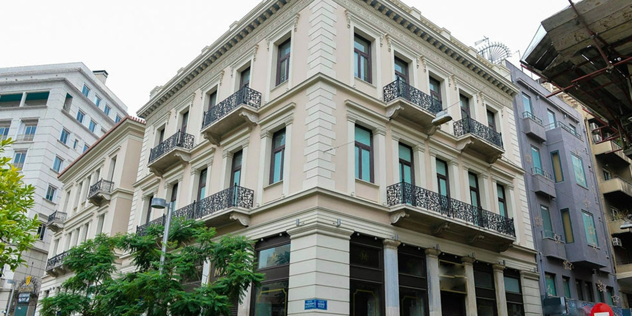 Έπεσαν οι υπογραφές για το ακίνητο του ΜΤΣ στην Κολοκοτρώνη Έπεσαν οι υπογραφές για το ακίνητο του ΜΤΣ στην Κολοκοτρώνη