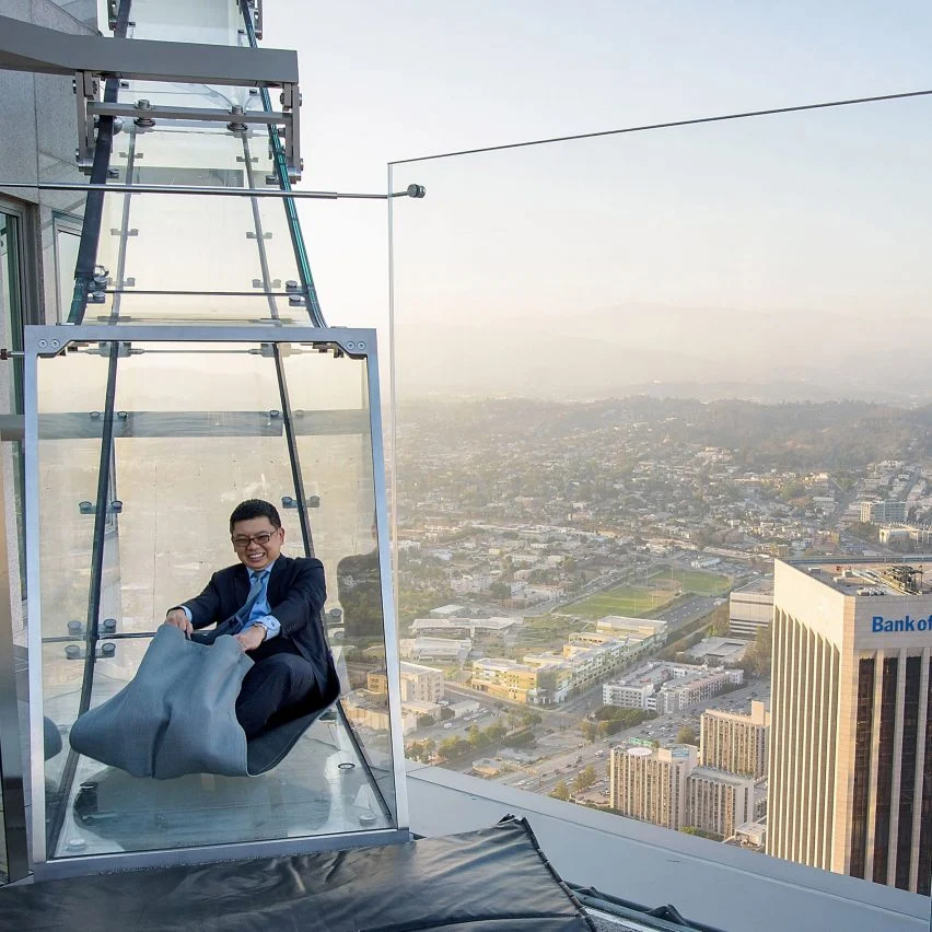 Skyslide_USA_OUE_Limited_dezeen.png