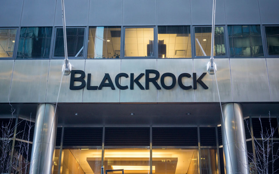 Στην Ευρωπαίκή αγορά χρέους μπαίνει η BlackRock 