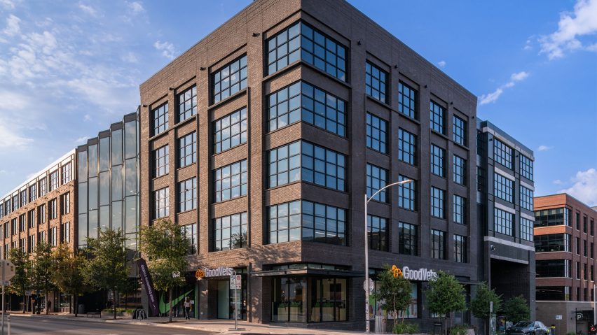 Ιστορικό κτίριο στο Τέξας ολοκλήρωσε το studio Gensler