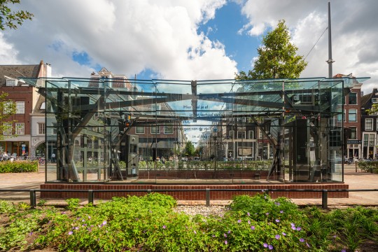 Νέο σύστημα στάθμευσης στην Ολλανδία "εξαφανίζει" τα αυτοκίνητα από τους δρόμους