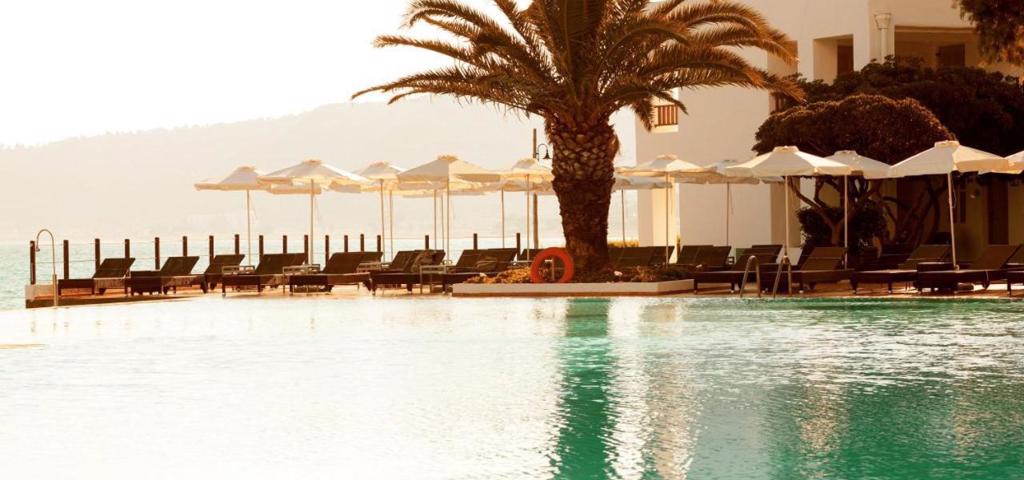 Total investments in hotels in 2024 exceed €1B Total investments in hotels in 2024 exceed €1B