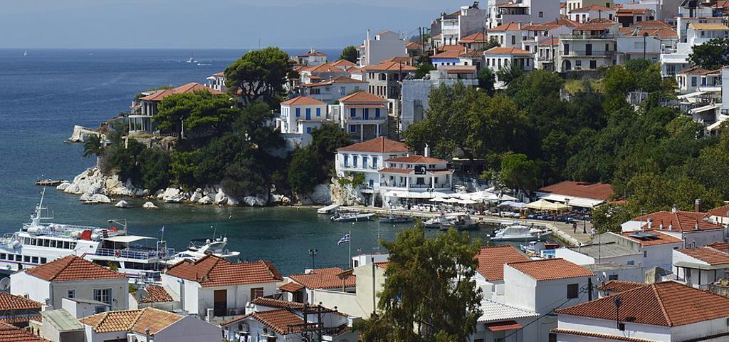 Affordable Housing initiative for youth and families in Thessaly and the Sporades Affordable Housing initiative for youth and families in Thessaly and the Sporades
