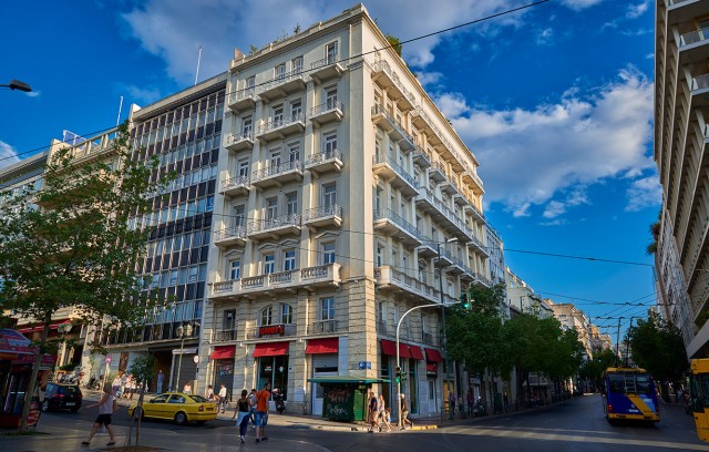 Trastor expands its stake in Athenian main street property