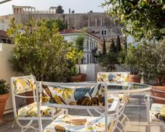 "Πωλητήριο" σε νεοκλασικό σπίτι στον κήπο του Μουσείου της Ακρόπολης 