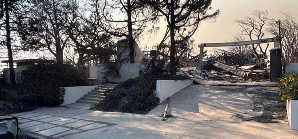 Αρχιτεκτονικά αριστουργήματα κατέστρεψε η πυρκαγιά στο Λος Αντζελες Αρχιτεκτονικά αριστουργήματα κατέστρεψε η πυρκαγιά στο Λος Αντζελες