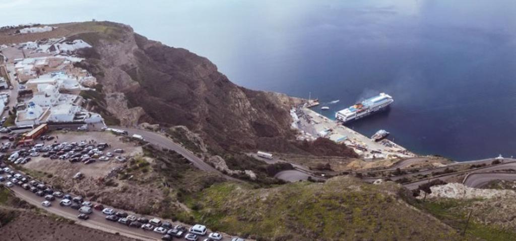 Νέα δέσμη έκτακτων μέτρων στη Σαντορίνη  Νέα δέσμη έκτακτων μέτρων στη Σαντορίνη