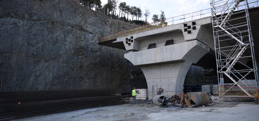 Τον Μάιο του 2027 παραδίδεται το Flyover  Τον Μάιο του 2027 παραδίδεται το Flyover