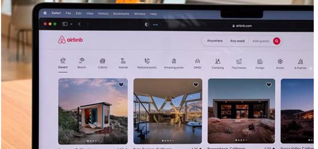 App that instantly indicates if a short-term rental booking is safe App that instantly indicates if a short-term rental booking is safe