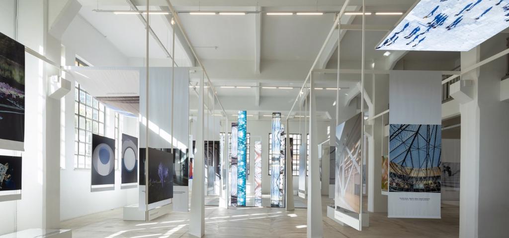 Ανοιξε η έκθεση «Τοπόσημα Διασύνδεσης» στο Πρώην Δημόσιο Καπνεργοστάσιο Ανοιξε η έκθεση «Τοπόσημα Διασύνδεσης» στο Πρώην Δημόσιο Καπνεργοστάσιο