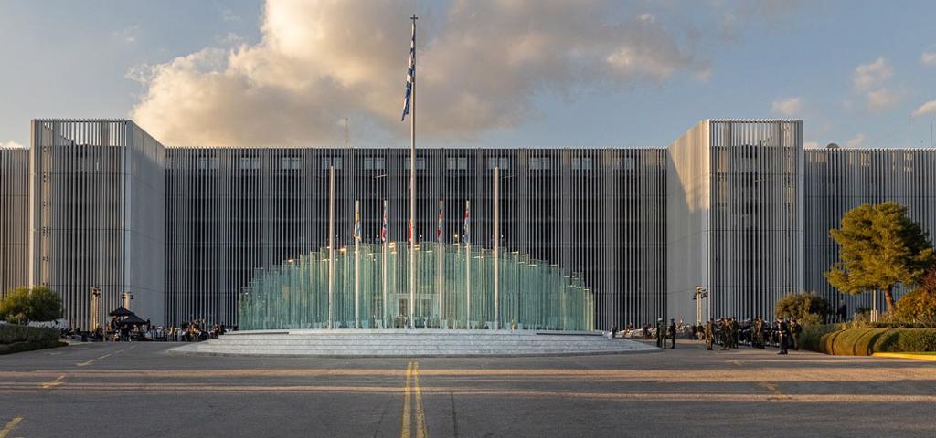 Με δωρεά της Metlen η νέα βιοκλιματική πρόσοψη του ΥΠΕΘΑ  Με δωρεά της Metlen η νέα βιοκλιματική πρόσοψη του ΥΠΕΘΑ