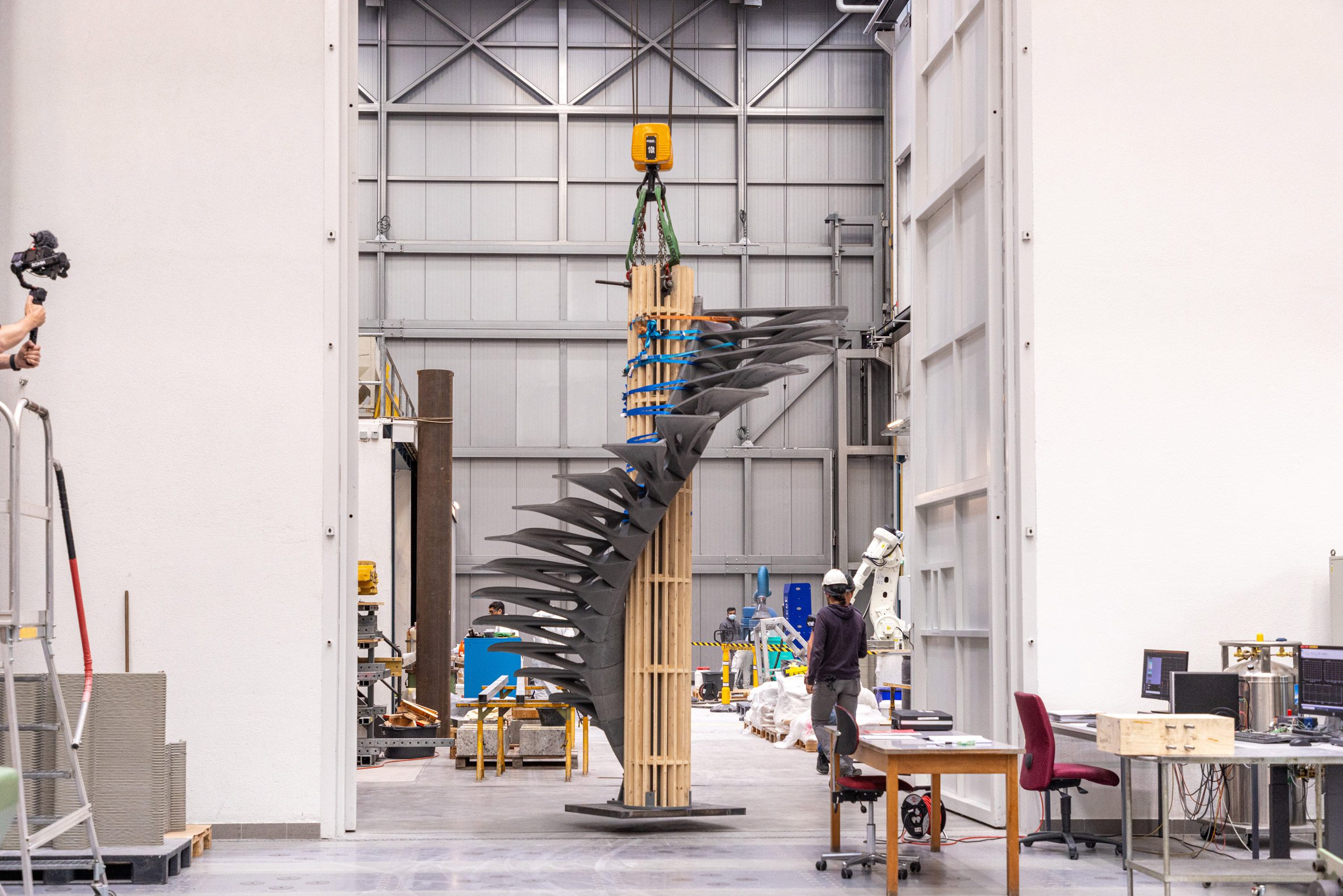 cadenza-staircase_eth_zurich_architecture_dezeen_2364_col_15.jpg