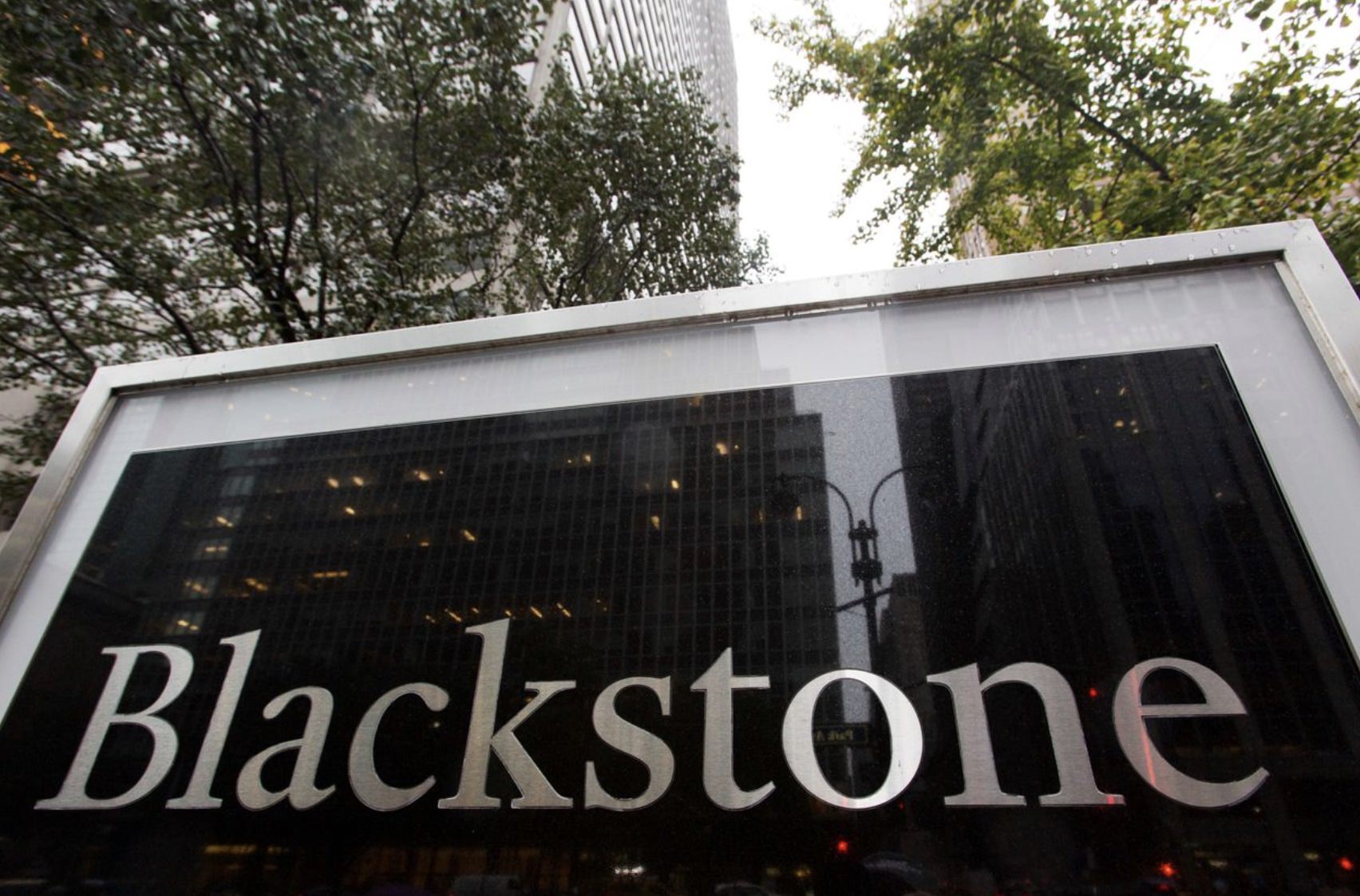 Resolution Life Building Blackstone unveils $500M strategic investment in Resolution Life - e-red